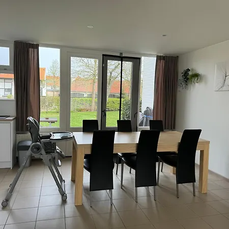 別荘 Vakantiewoning Kaviaar ミデルケルケ
